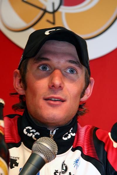 Fr&auml;nk Schleck goes about the winner's business of answering questions at the post-race press conference.