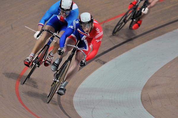 Jason Kenny (Great Britain) leads Adam Pt&aacute;cn&iacute;k (Czech Republic) in a second round keirin heat.