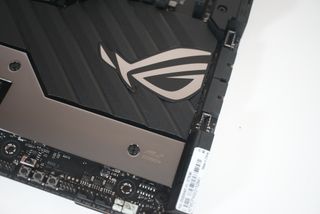 ASUS ROG X570 Crosshair VIII Extreme