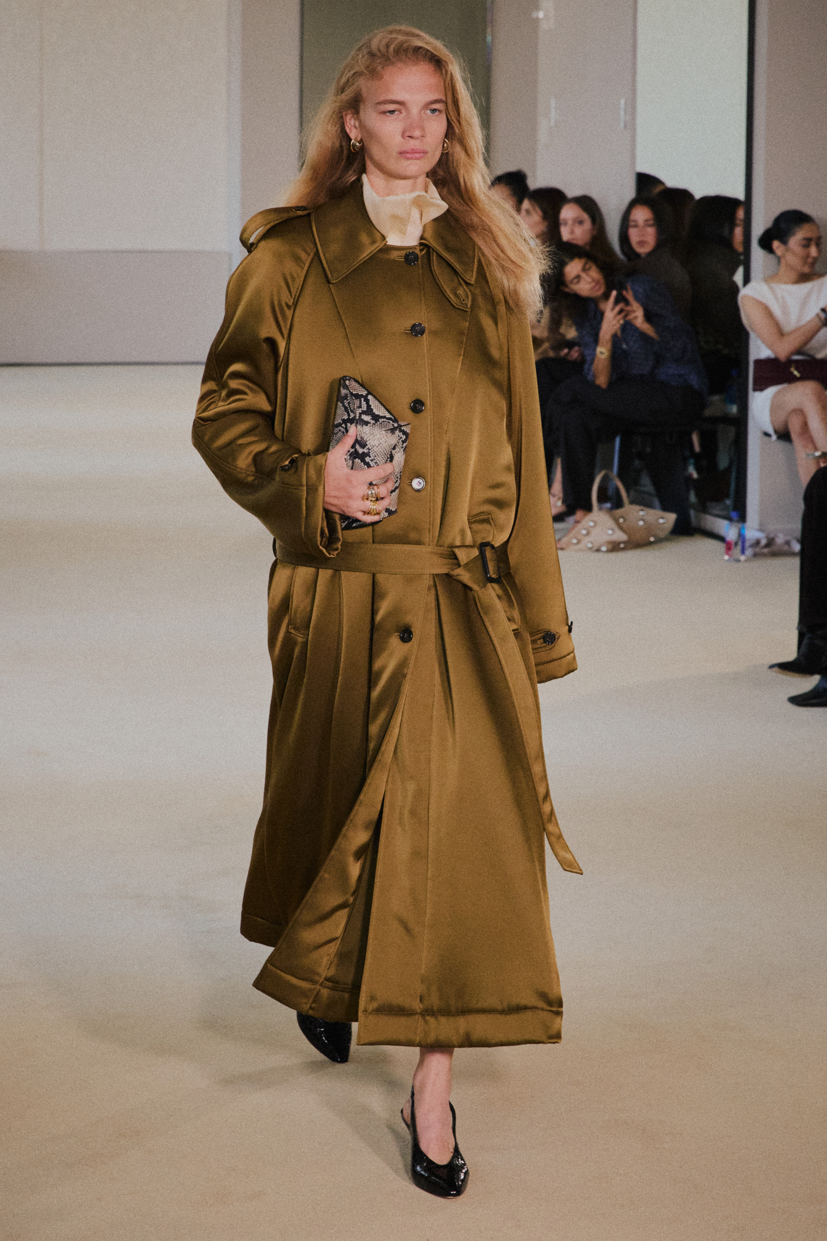 An Altuzarra model