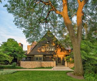 Frank Lloyd Wrights Oak Park Home exterior set in grounds and woodland
