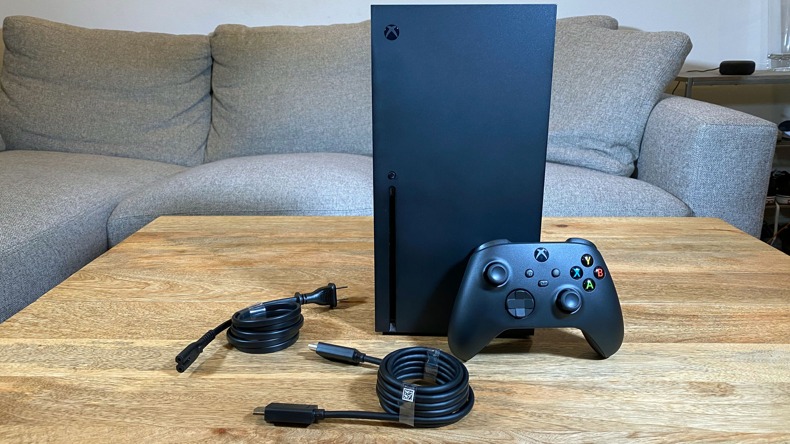 Video: First reaction to unboxing the Xbox Series X