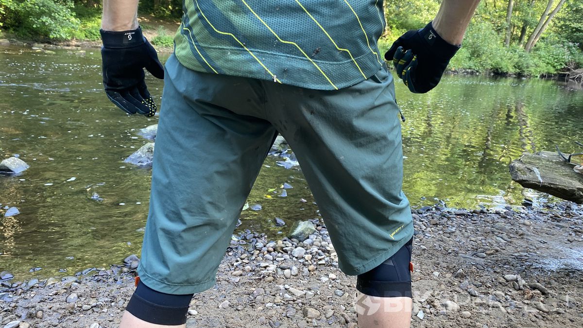 Scott Trail Vertic mountain bike kit review