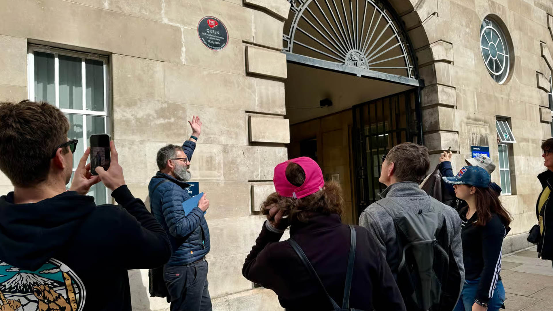 Walking tour photo