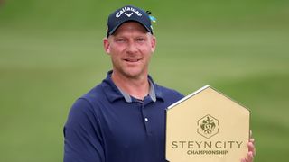 Shaun Norris with the Steyn City Championship trophy