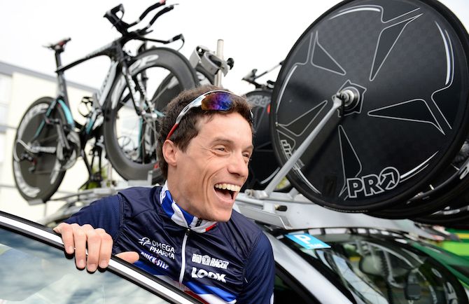 Enjoying himself with the French national team at the 2012 UCI Road World Championships in Valkenburg, Netherlands