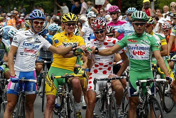 The four jersey wearers on the final stage in 2006