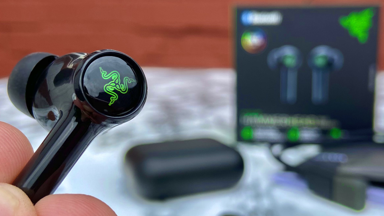 Verbinding Lang Klant Razer Hammerhead 2nd Gen wireless earbuds review: RGB impacts battery life  | Windows Central