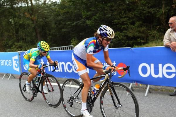 World Cup leader, Olympic Champion, Marianne Vos (Rabo Women) leads an attack with Shelly Olds (AA Drink)