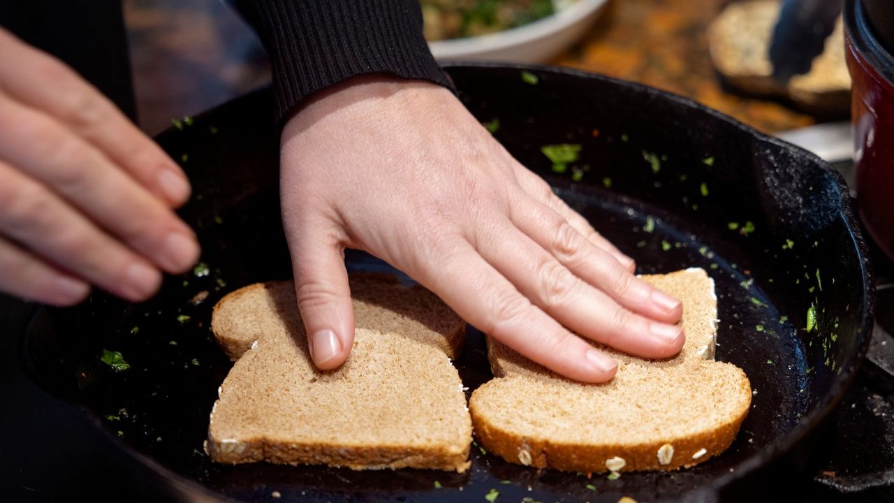 Two slices of bread