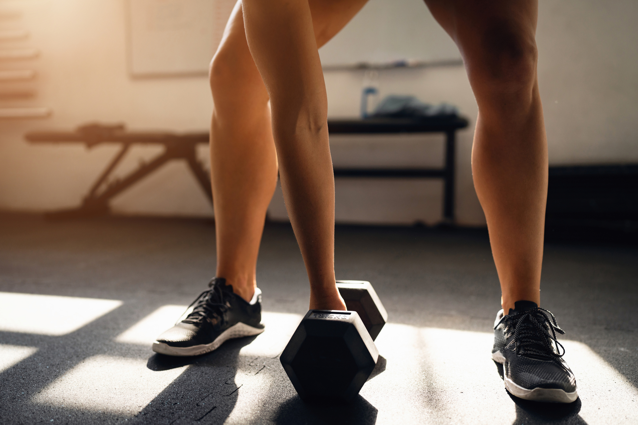 forget-the-gym-this-5-move-dumbbell-leg-workout-sculpts-strong-legs