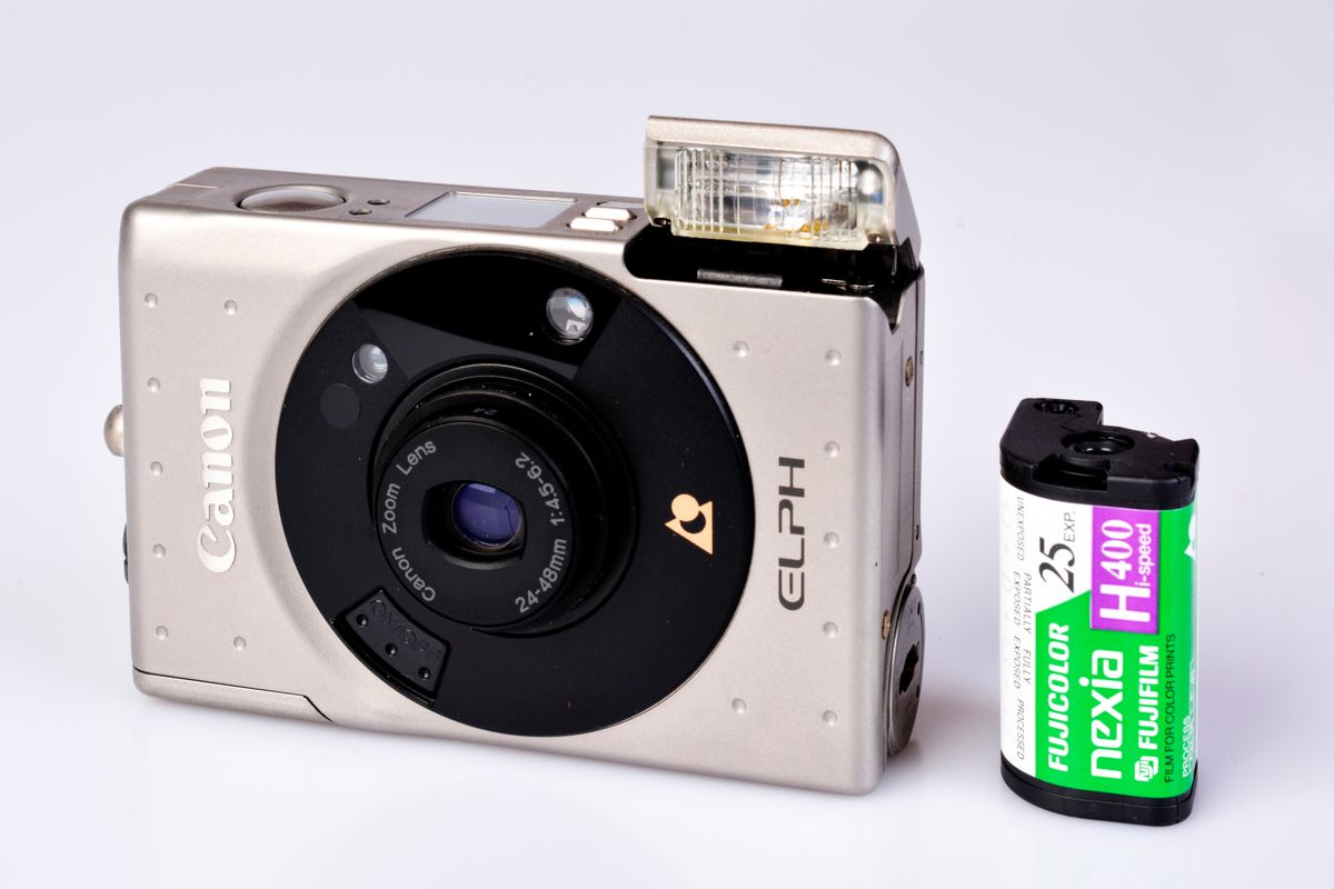 The short history of the Advanced Photo System film camera Digital