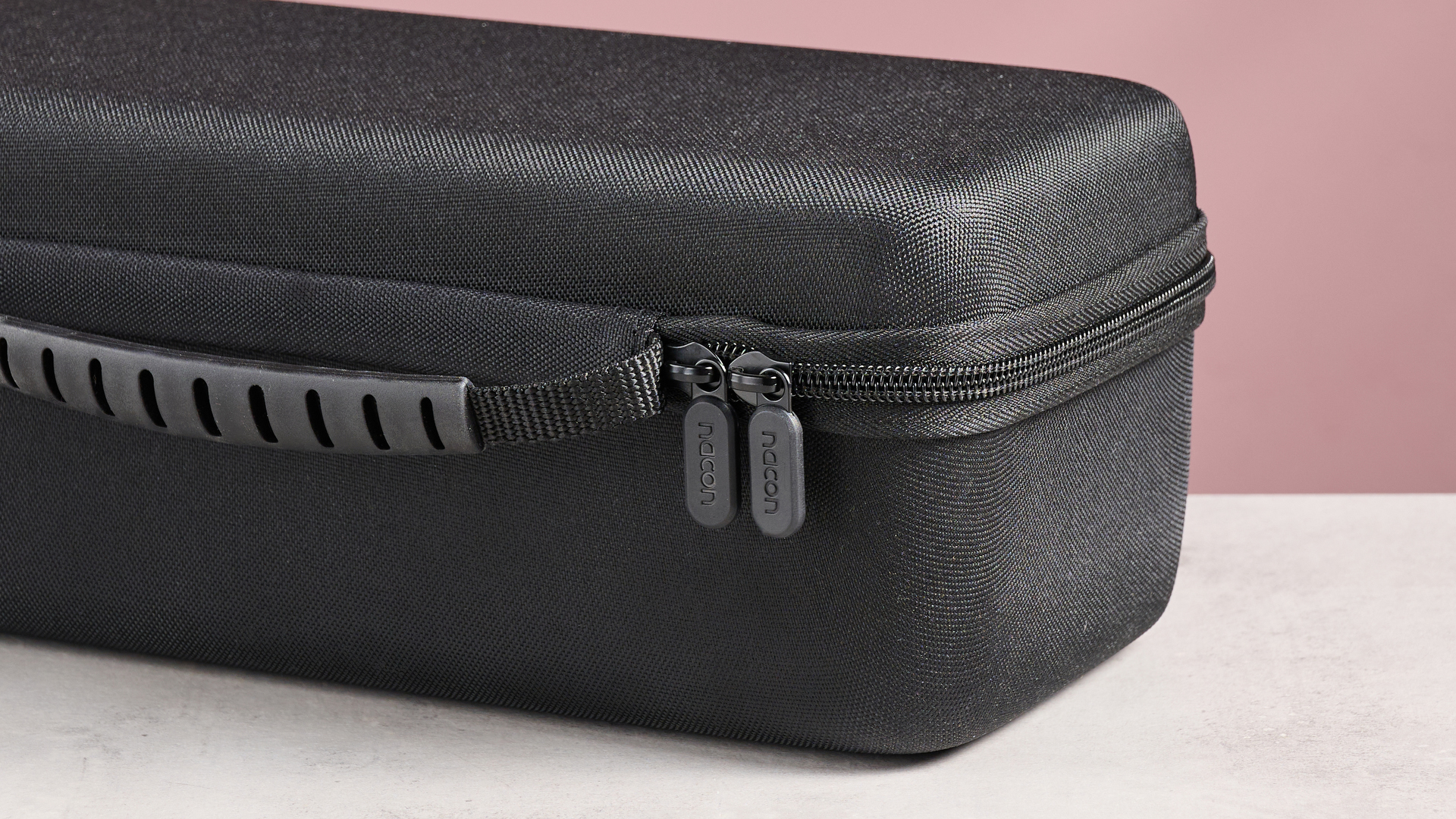 Zips on the Nacon Protection Case XL for Nintendo Switch 2