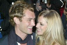 Jude Law and Sienna Miller - Celebrity News - Marie Claire