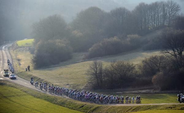 The peloton had a beautiful day for stage 3 of Paris-Nice