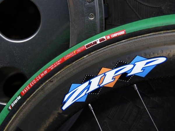 Slipstream was in the minority with its choice of mid- and deep-section carbon wheels.
