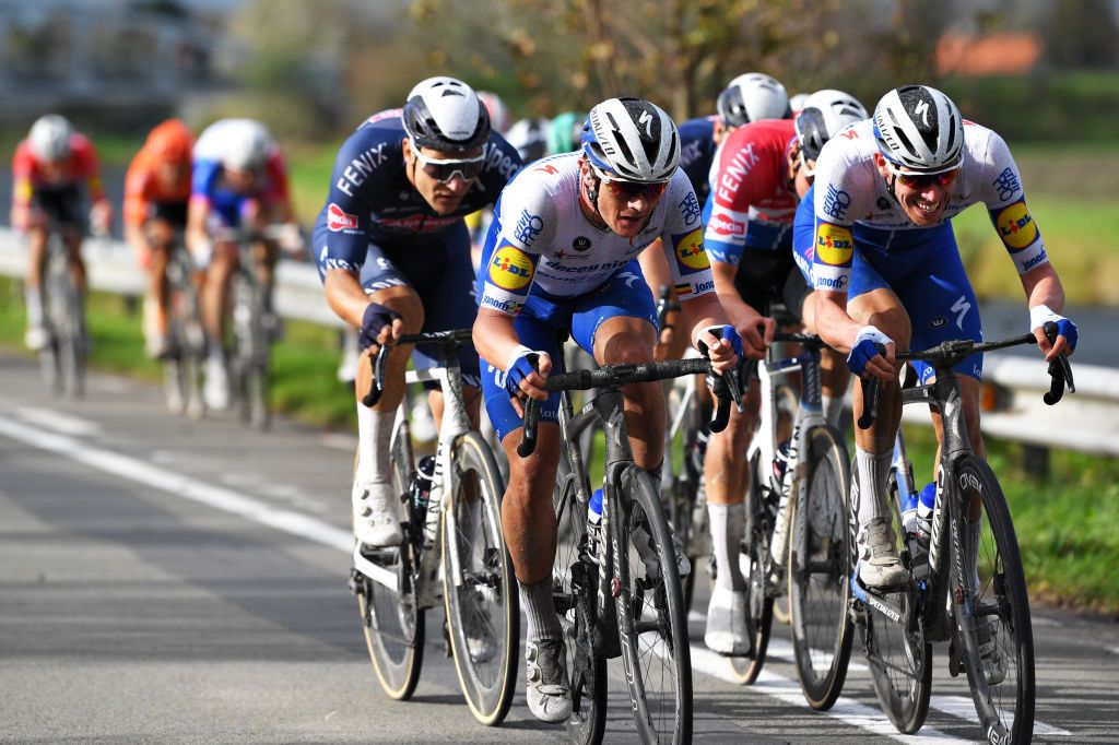 Lampaert and Declercq in the front group