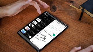 Galaxy Z Fold3 Multitasking
