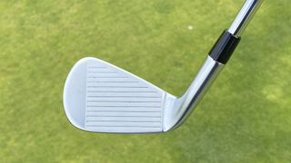 Photo of the callaway apex pro 2024 iron face on