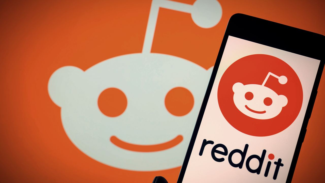 Reddit goes public