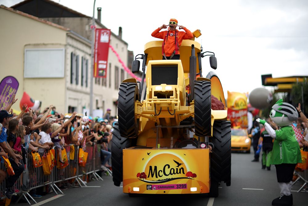 This rig wants spectators to MAKE SOME NOISE!