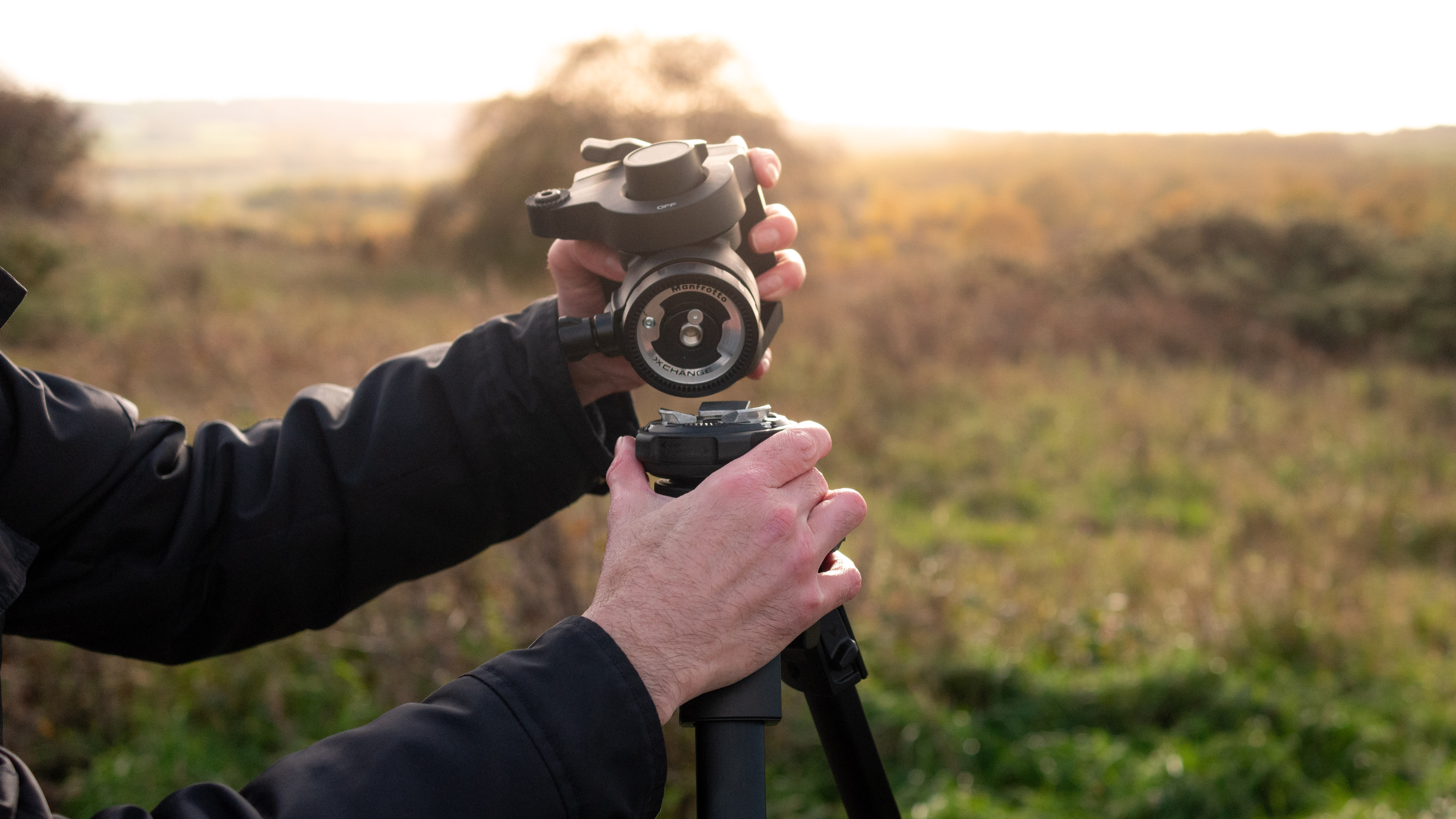 Гибридный штатив Manfrotto One снаружи