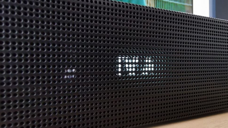 Soundbar Samsung HW QS700F Dengan Desain Adaptif Mudahkan Penempatan Di Rumah