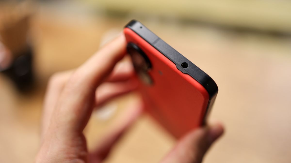 A photo of the Asus Zenfone 10