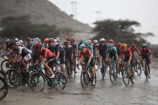 Downpour fell on the peloton on Tour of Oman stage 2