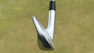 Photo of the Mizuno Pro S3 Iron from the toe angle