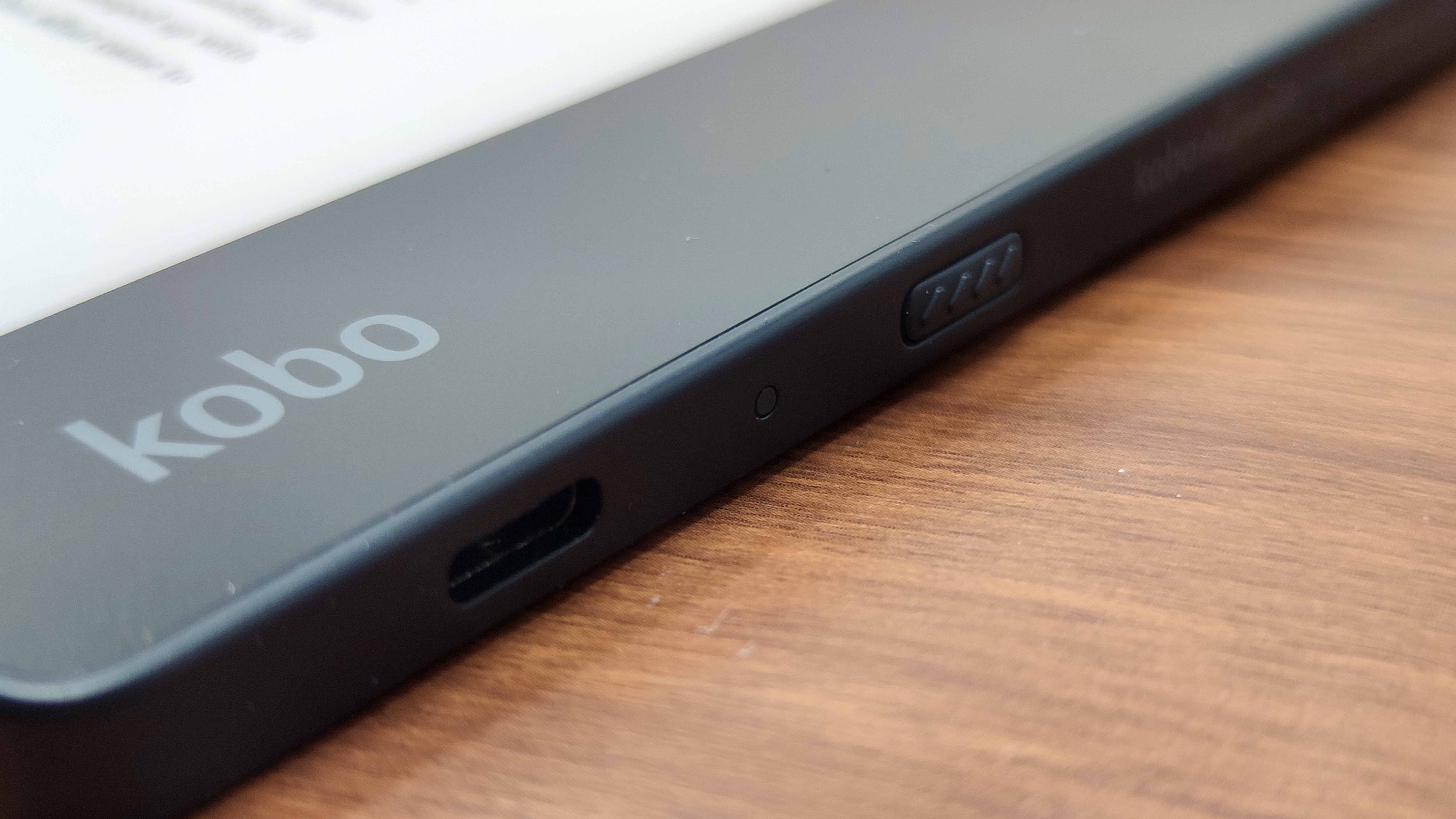 The Kobo Elipsa 2E's charging port and power button.