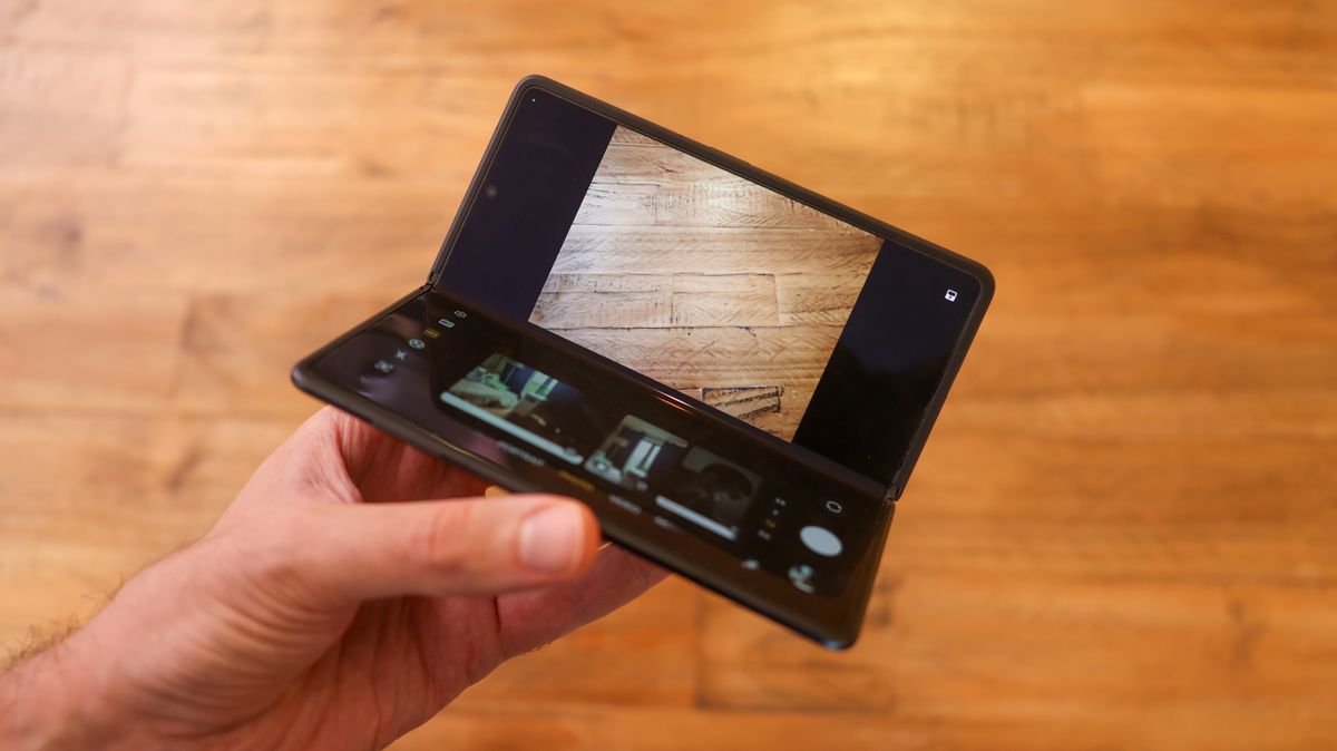 A photo of the Honor Magic V3