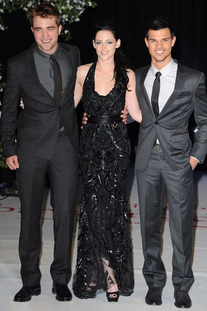 Robert Pattinson, Kristen Stewart & Taylor Lautner - Robert Pattinson- Kristen Stewart - Taylor Lautner - Bill Condon - Twilight Breaking Dawn - Breaking Dawn - Marie Claire - Marie Clarie UK