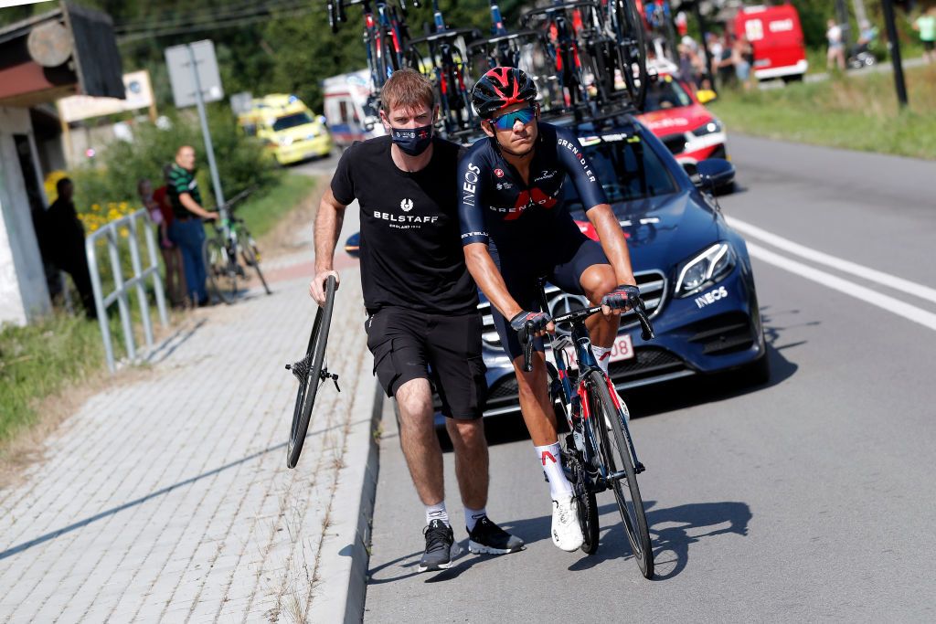 PRZEMYSL POLAND AUGUST 10 Andrey Amador Bikkazakova of Costa Rica and Team INEOS Grenadiers helped by a Mechanic during the 78th Tour de Pologne 2021 Stage 2 a 201km stage from Zamo to Przemyl 341m TourdePologne TDP2021 UCIWT on August 10 2021 in Przemysl Poland Photo by Bas CzerwinskiGetty Images