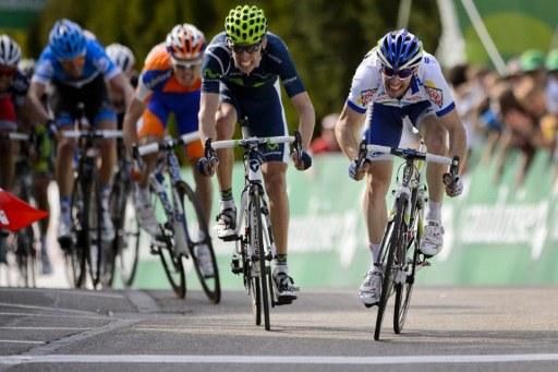 Jonathan Hivert (Saur-Sojasun) was too fast for runner-up Rui Costa (Movistar) and third-placed Luis Leon Sanchez (Rabobank) on the uphill finish.