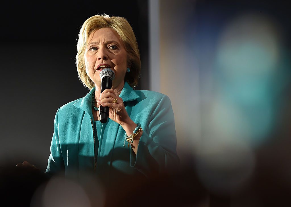 Clinton faulted for poorly managing email. 