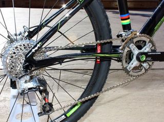 The Scalpel's pivotless rear suspension design relies on engineered flex zones in the chain and seat stays to achieve the stated 80mm of rear wheel travel.