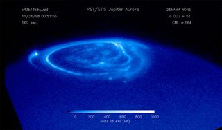 Jupiter's northern aurora, hubble images