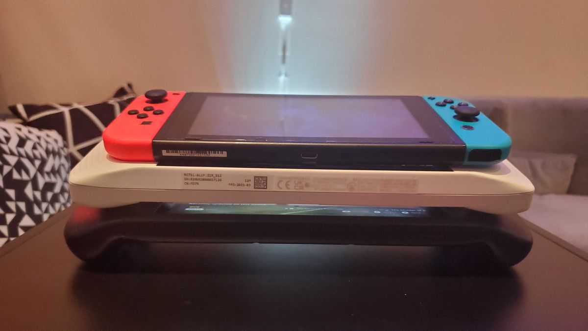 comparison between switch, steam deck, and ROG Ally