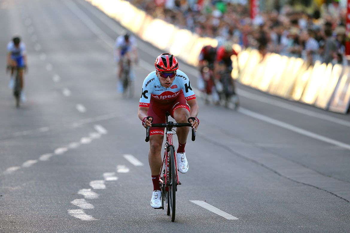 Jhonatan Restrepo (Katusha-Alpecin) on the attack.