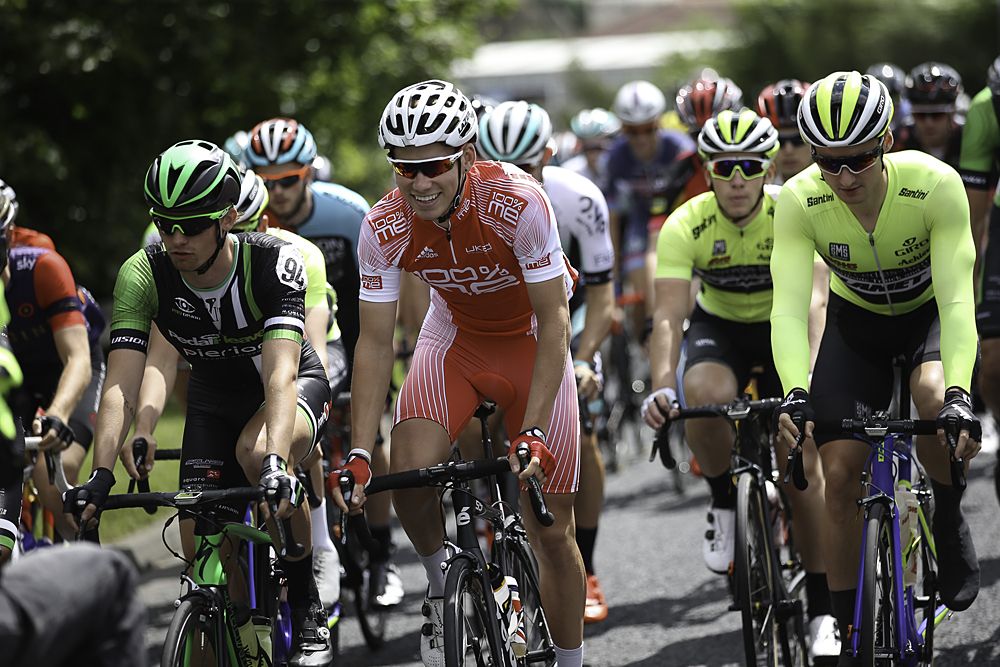 The peloton rolls out of Stockton.