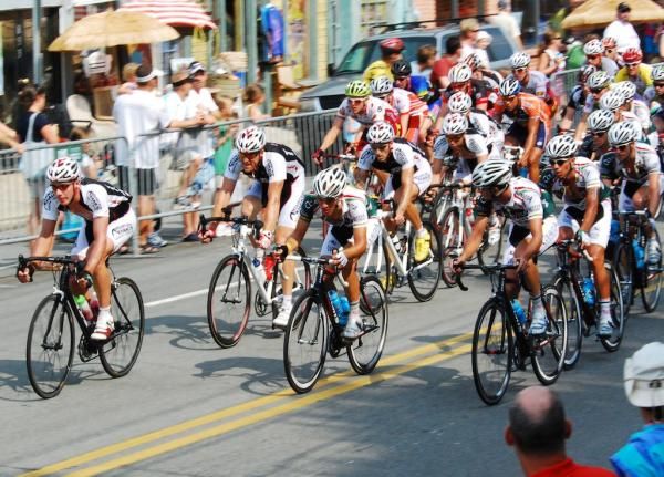 The fight for the front is between Mt. Kakhis and Colavita.