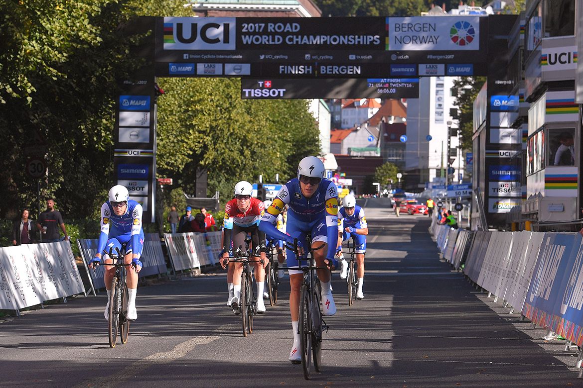 Quick-Step Floors in recon mode on the Bergen team time trial course