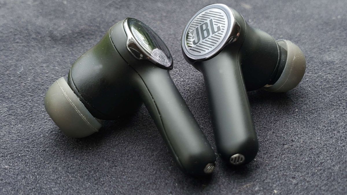 JBL Quantum TWS earbuds