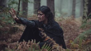 Yennefer (interpretada por Anya Chalotra) en la temporada 2 de The Witcher en Netflix