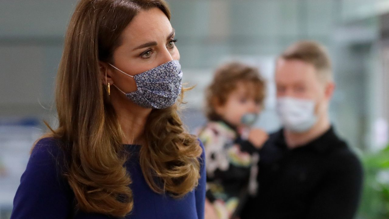 The Duchess Of Cambridge Visits Tommy&#039;s Research Centre