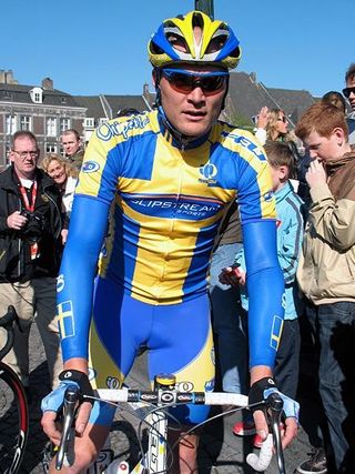 Magnus Backstedt racing in the colors of Swedish Champion at the Amstel Gold Race in 2008
