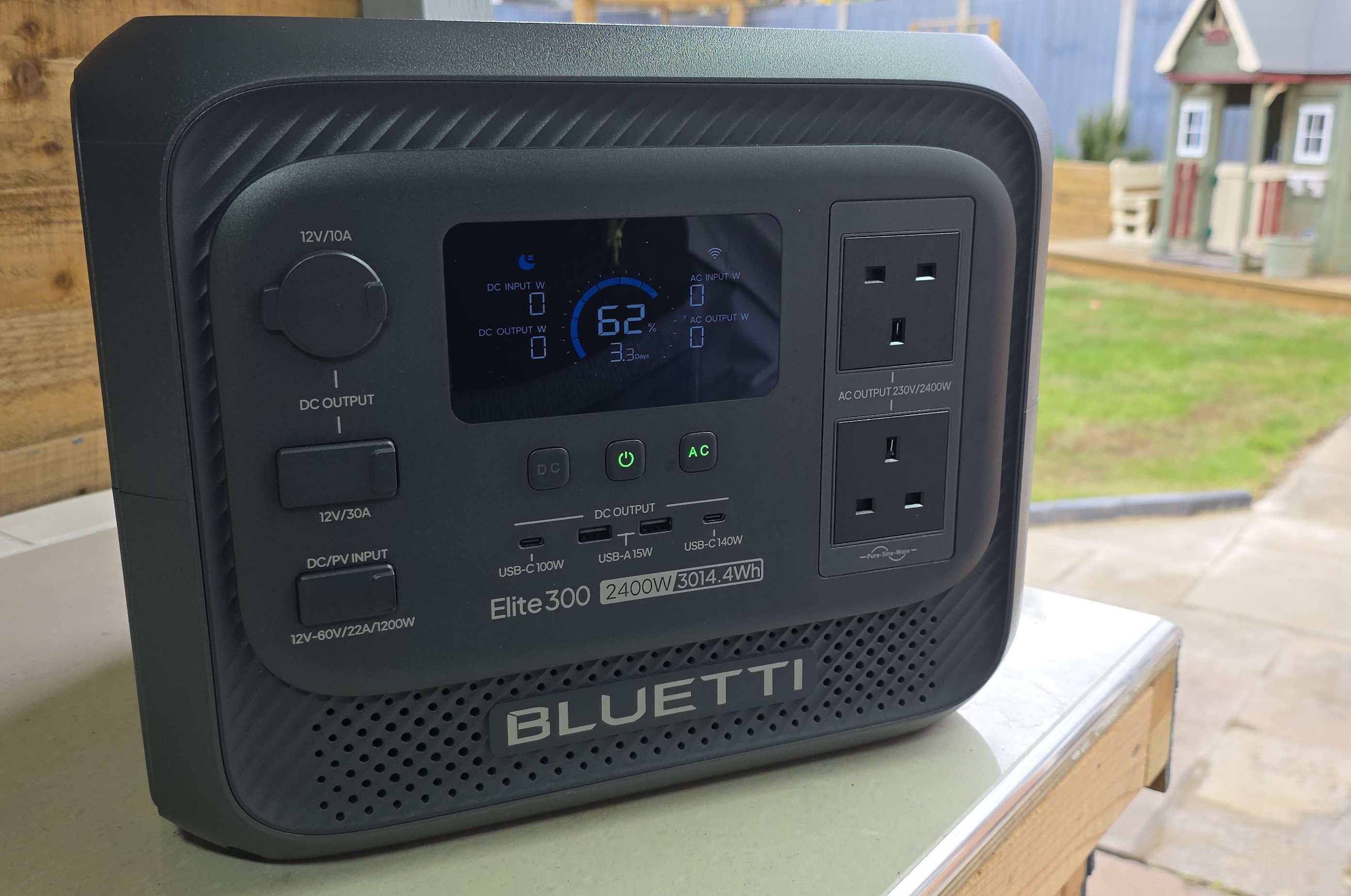 Testing out the Bluetti Elite 300 portable power station in the garden