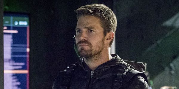 How Arrow Is Changing Oliver And Felicity's Relationship, According To ...