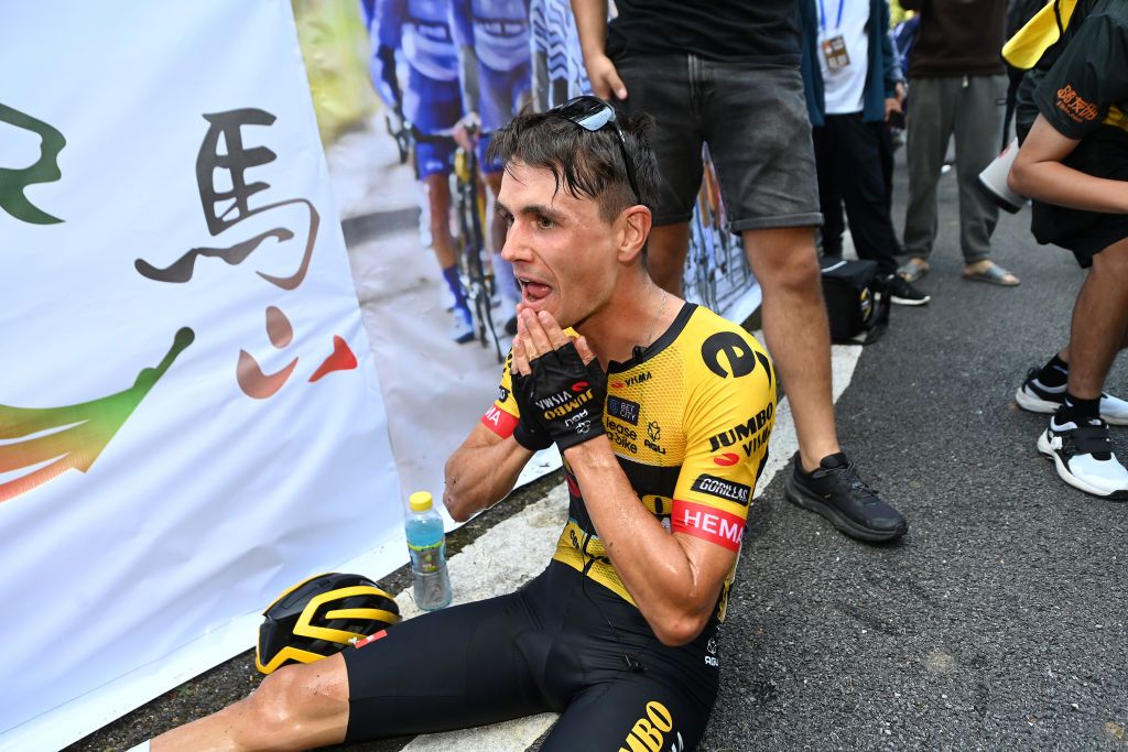 Guangxi 2023 stage 4: winner Vader moments after crossing the line